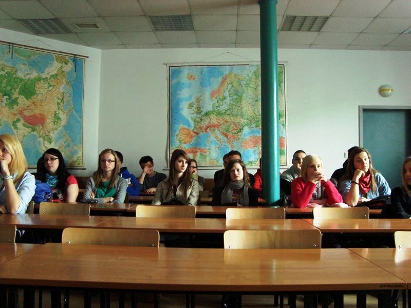 Poradnik autostopowy, czyli świat w studenckiej perspektywie